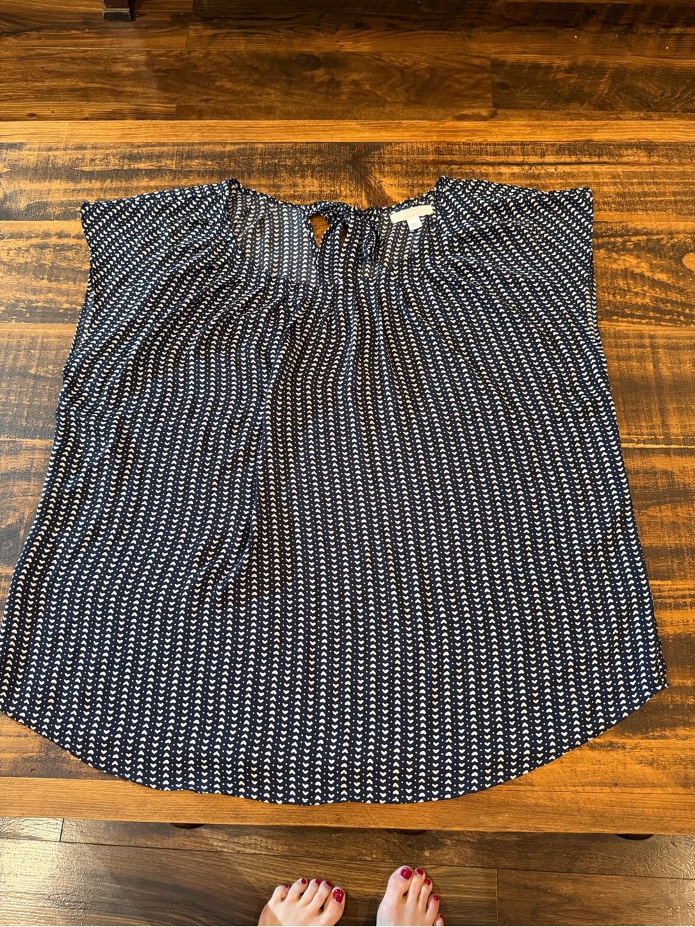 LC Lauren Conrad Navy and White Short Sleeve Printed Blouse